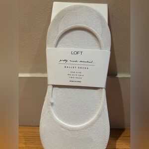 NWT Loft 1 Pair of No show Ballet socks in White & Neutral. One size
